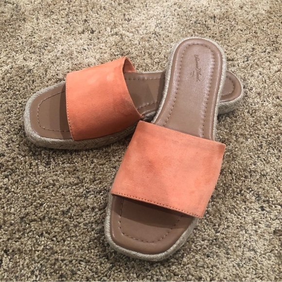 Universal Thread Shoes - Universal Thread/ woman’s | Shoes | Faux Vegan Suede /Orange / size 10...